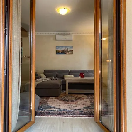 Eva Karigador Villa