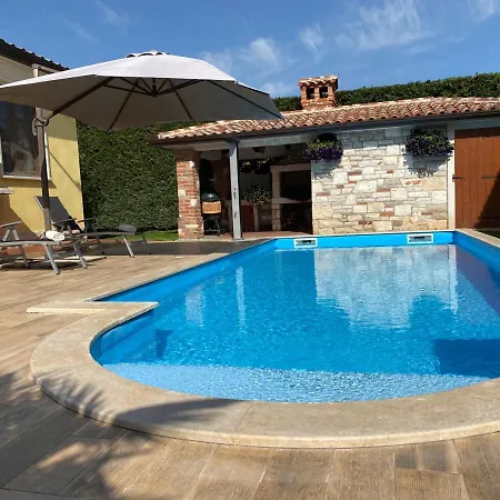 Eva Karigador Novigrad Istria